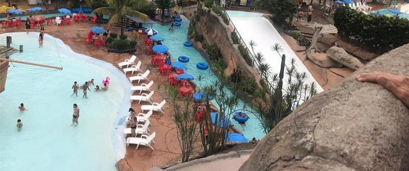 Piazza Diroma Acesso Diroma Acqua Park Gratuito Star Temporada Aparthotel Caldas Novas Exterior photo